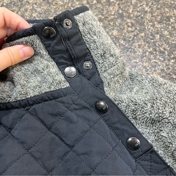 Abercrombie Asymmetrical Fleece - Picture 2 of 5